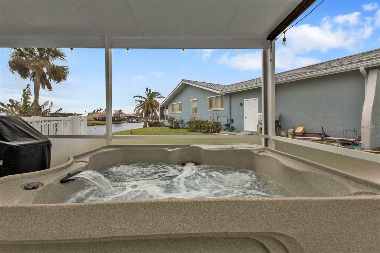 Property Photo: 950 Genoa Court FL 33950