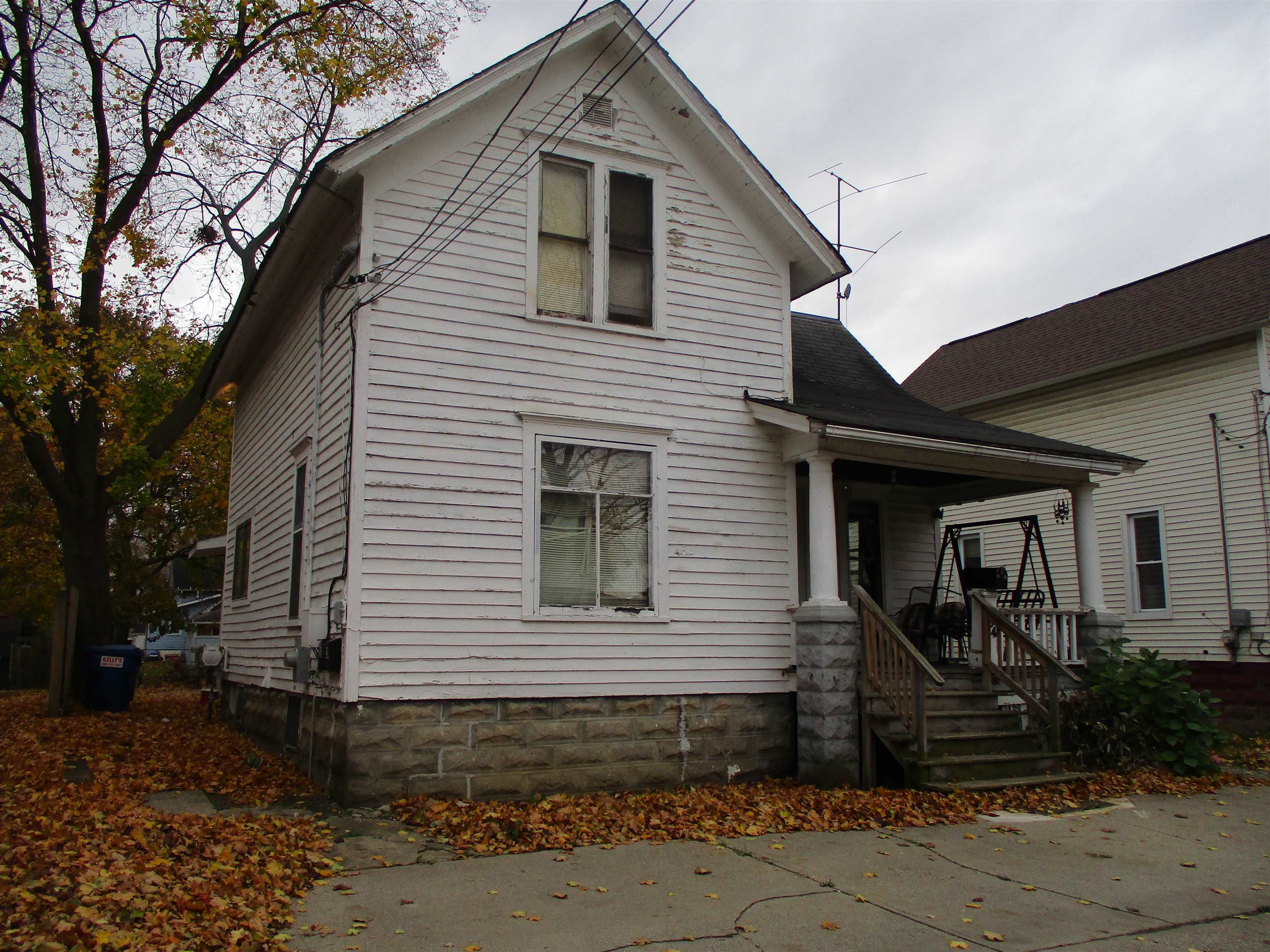 Property Photo:  434 E Comstock Street  MI 48867 