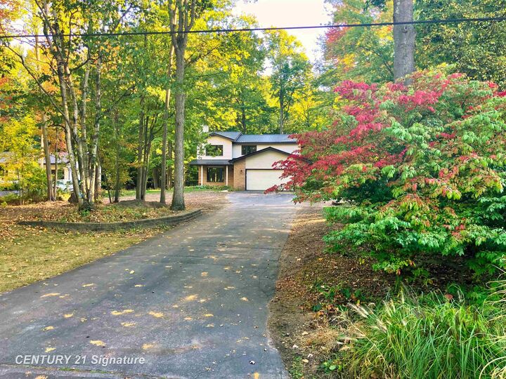 3944 E Kens Lane  Midland MI 48642 photo