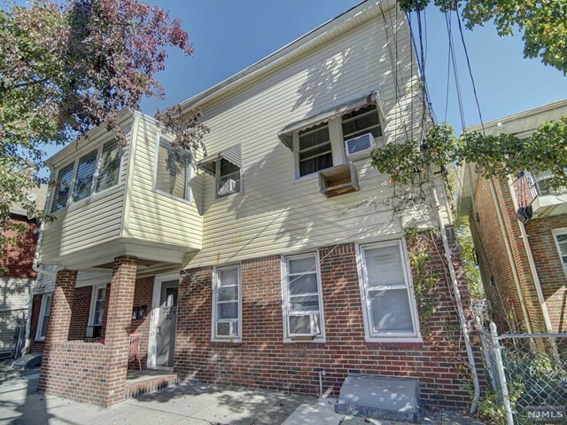 304 Hope Avenue  Clifton NJ 07011 photo