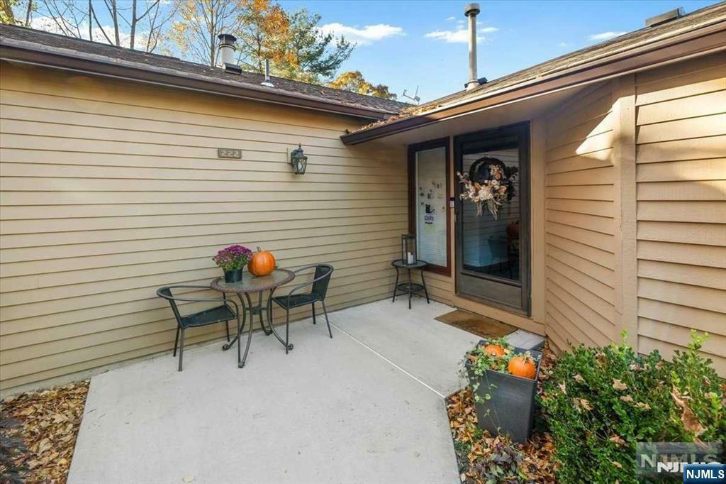 Property Photo:  222 Mountainview Drive  NJ 07430 