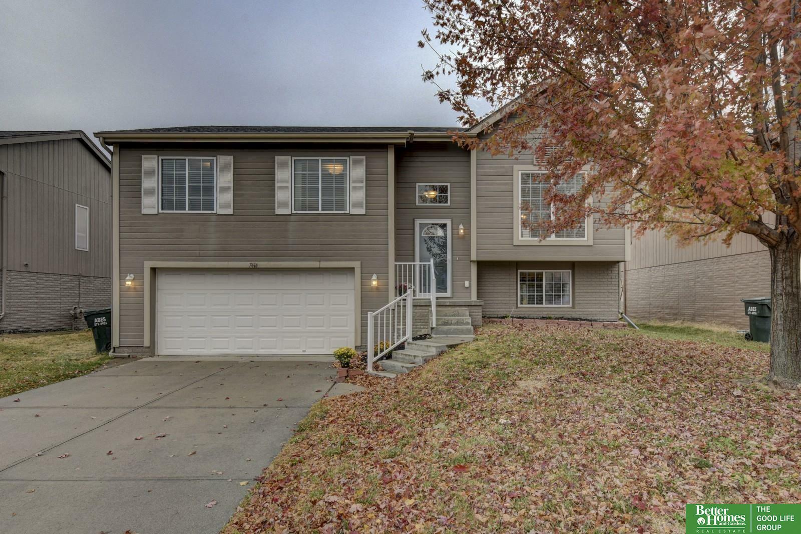 Property Photo:  7414 N 75 Street  NE 68122 