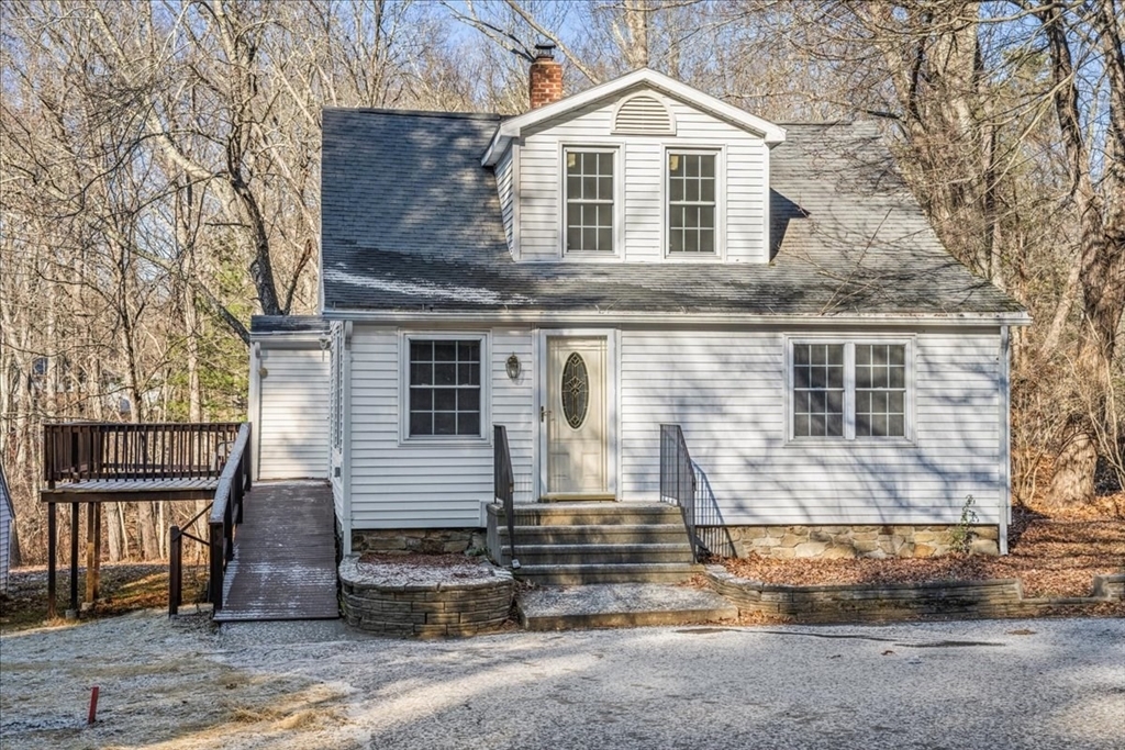 Property Photo:  384 W Main St  MA 01571 