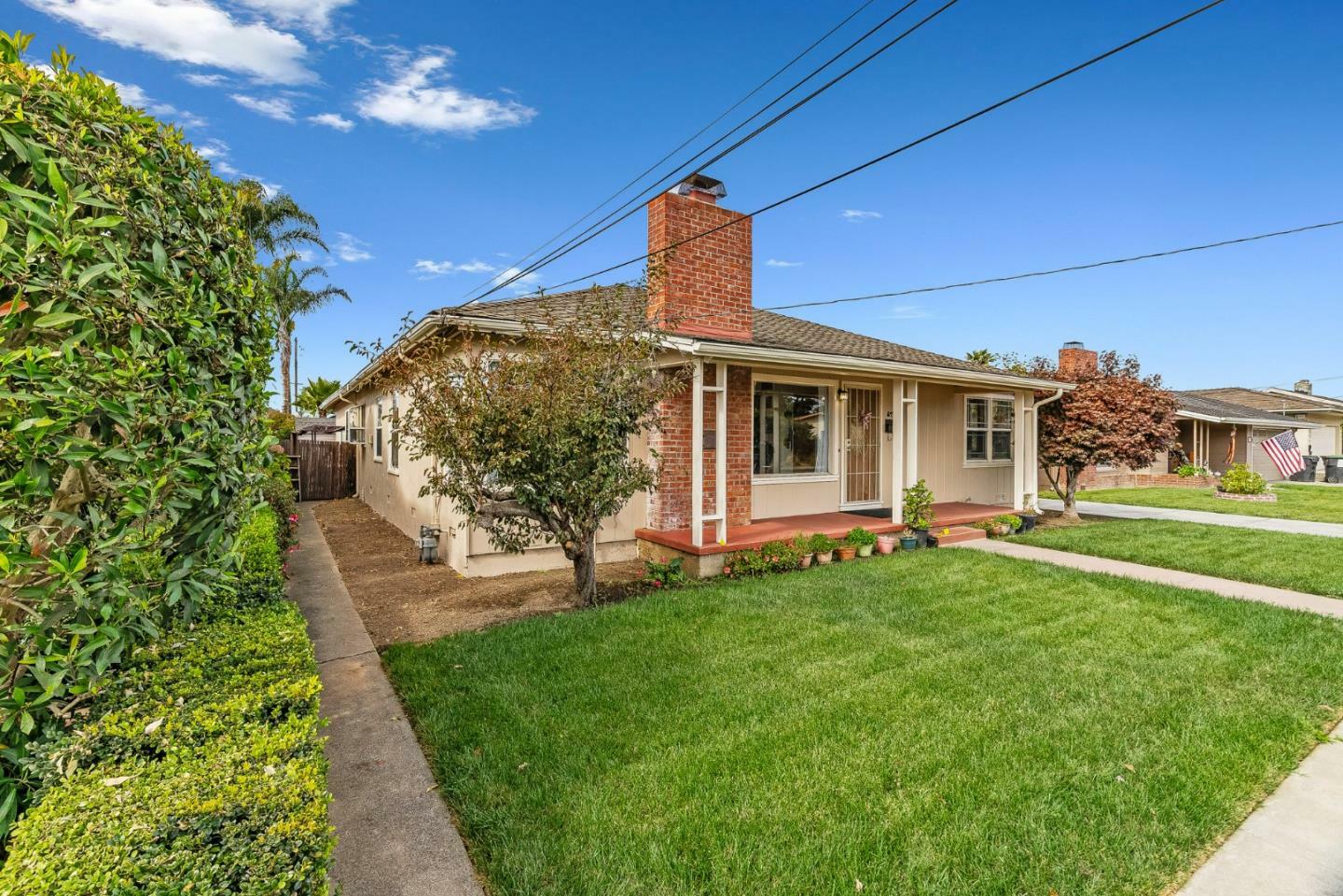 Property Photo:  817 Virginia Street  CA 95076 