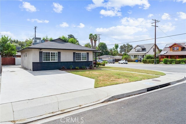 Property Photo:  804 E Jefferson Avenue  CA 91767 