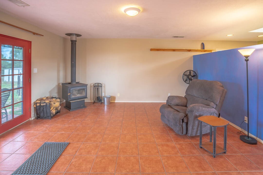 Property Photo:  20 Calle De Golondrina S  NM 87577 