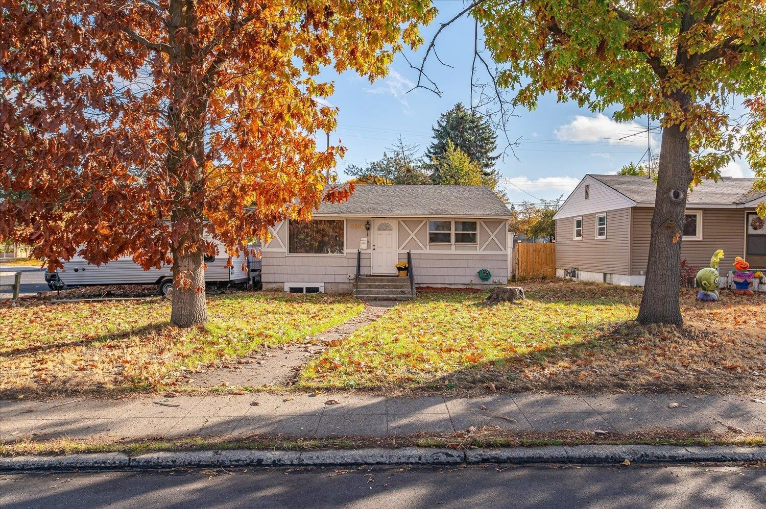 Property Photo:  6028 N Ash St  WA 99205 