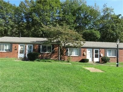 Property Photo:  1 Pennridge Ct 4  PA 15235 