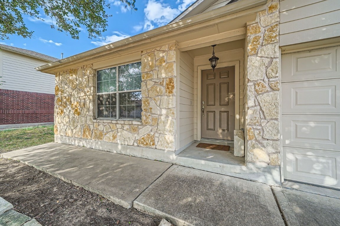 Property Photo:  18412 Cloudmore Lane  TX 78621 