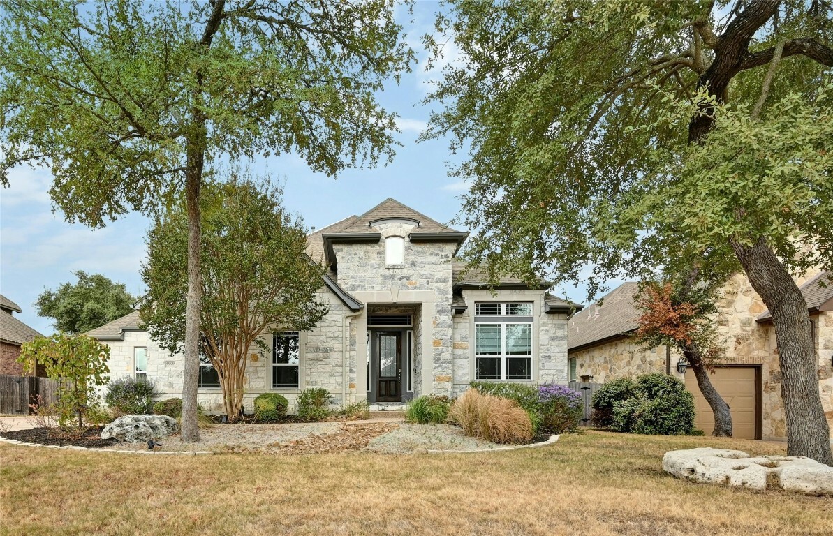 Property Photo:  6909 Mitra Drive  TX 78739 