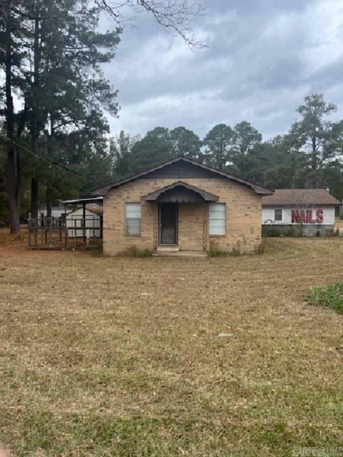 Property Photo: 1590 California Ave Avenue AR 71701