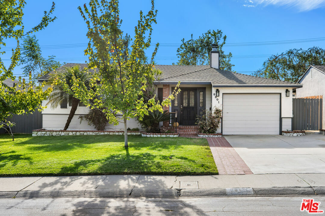 Property Photo:  8801   Bleriot Ave  CA 90045 