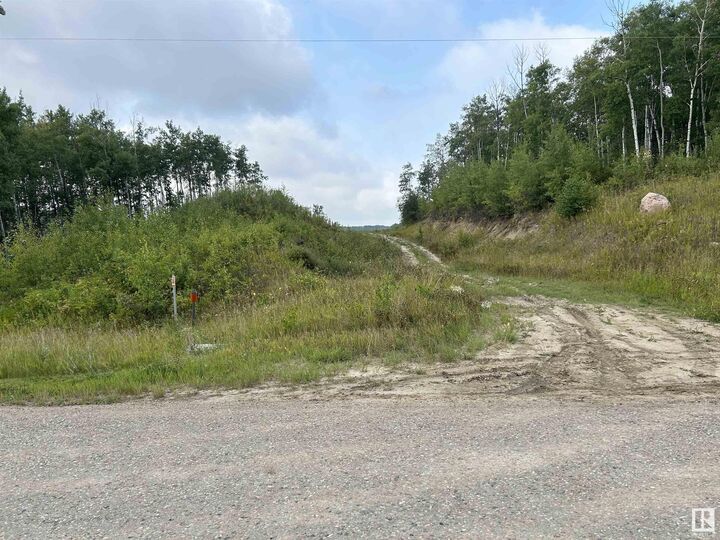 Property Photo:  62420 Rge Rd 411  AB T0A 0T0 