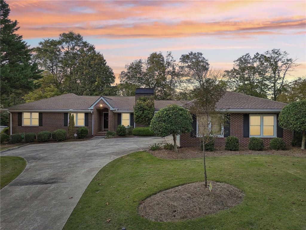 Property Photo:  204 Longview Avenue  GA 30501 