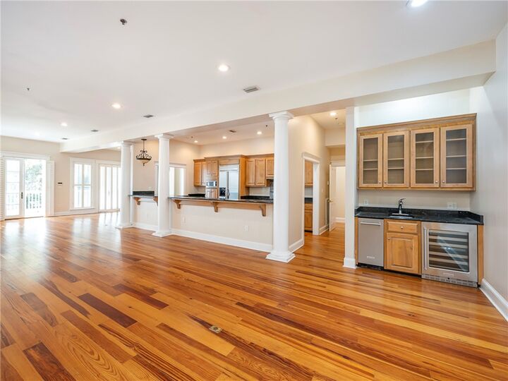 Property Photo: 652 Oglethorpe Avenue GA 31522