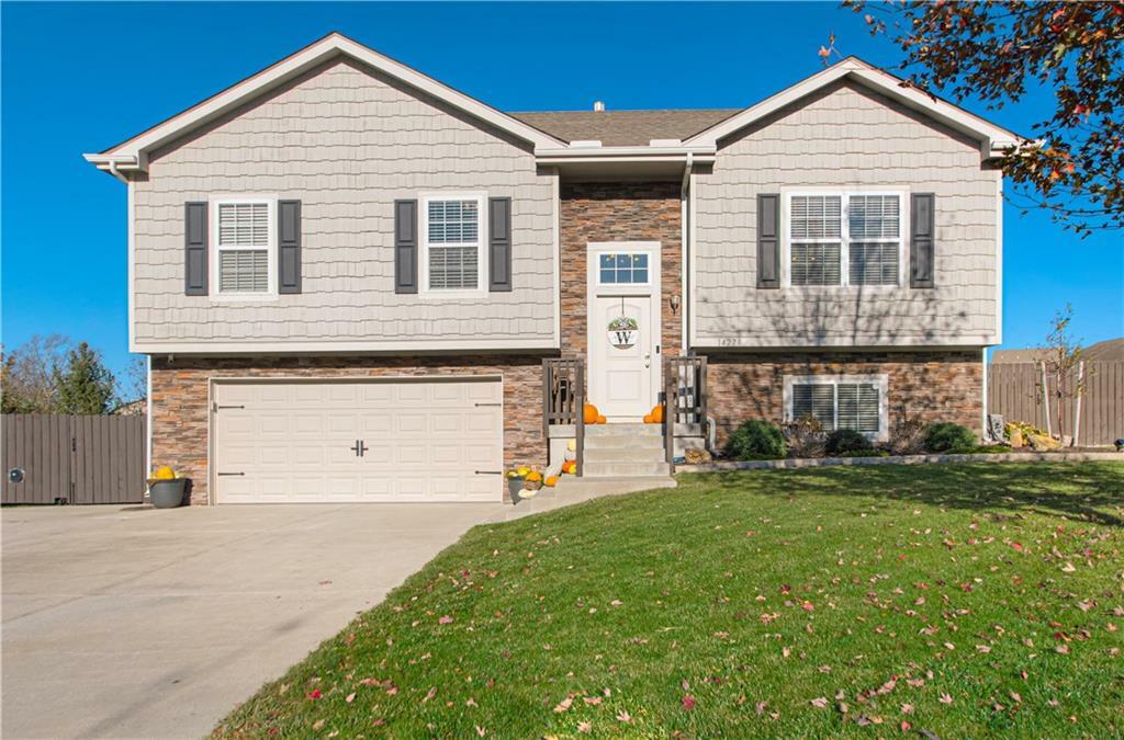 14278 S Landon Street  Olathe KS 66061 photo