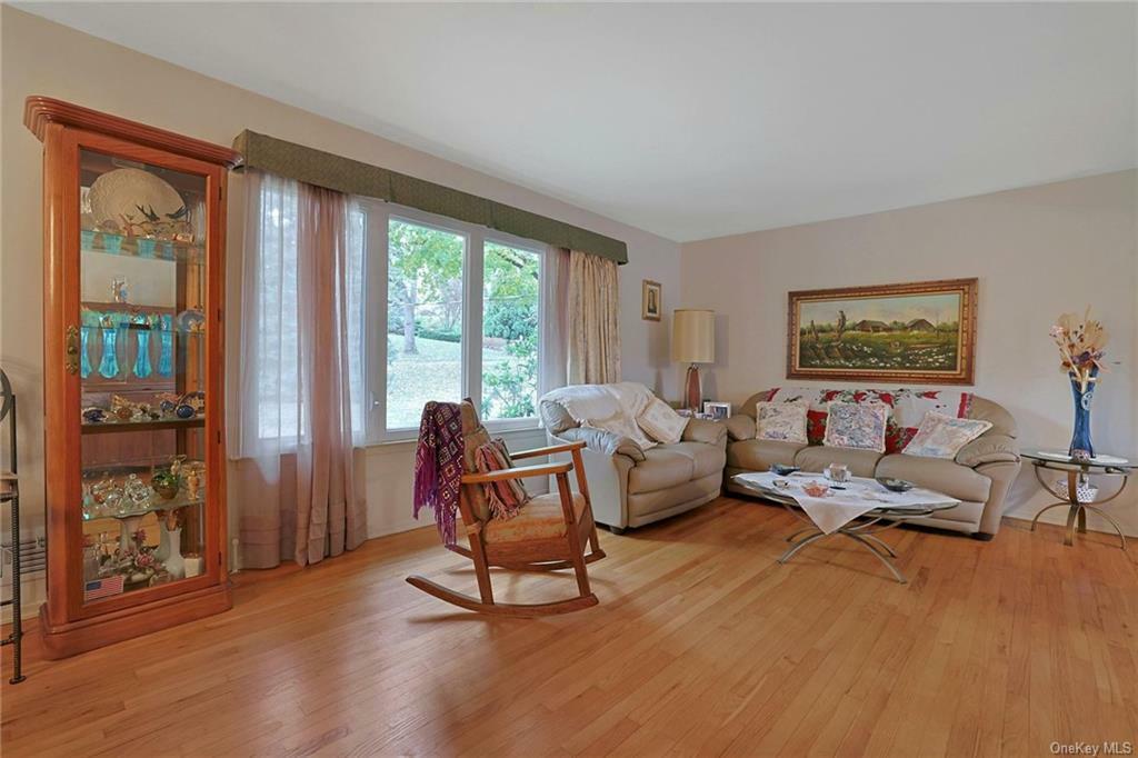 Property Photo:  24 Saxon Drive  NY 10595 