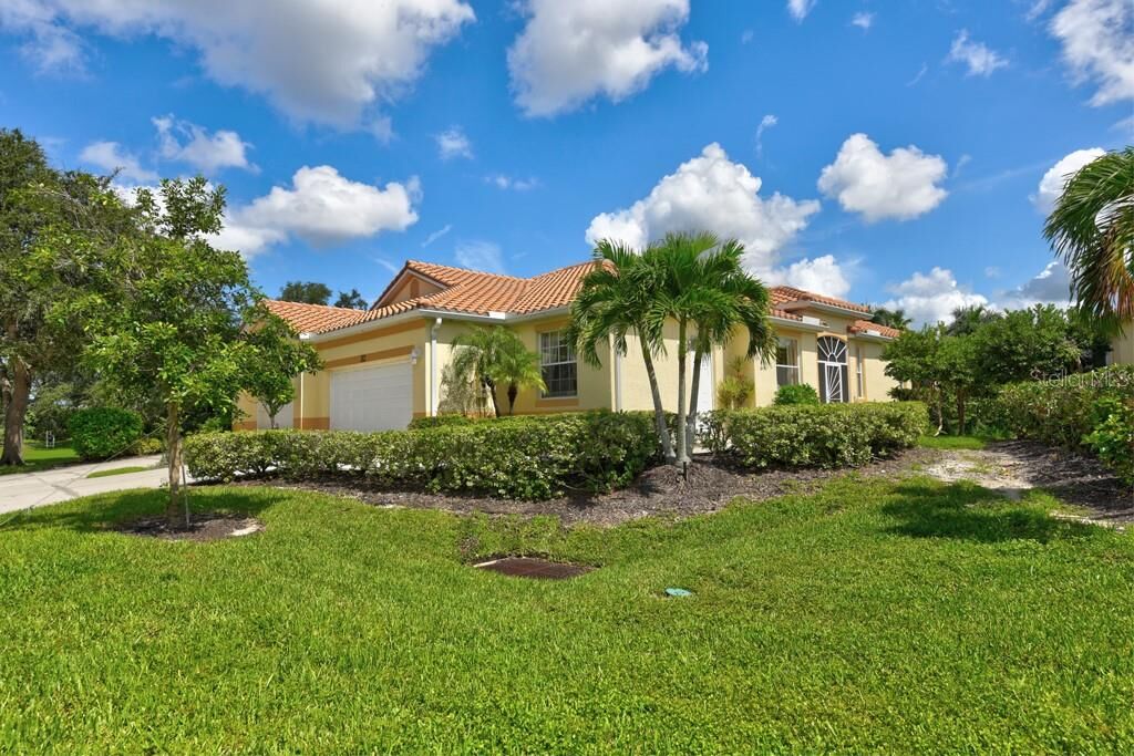 Property Photo: 3181 Matecumbe Key Road 32 FL 33955