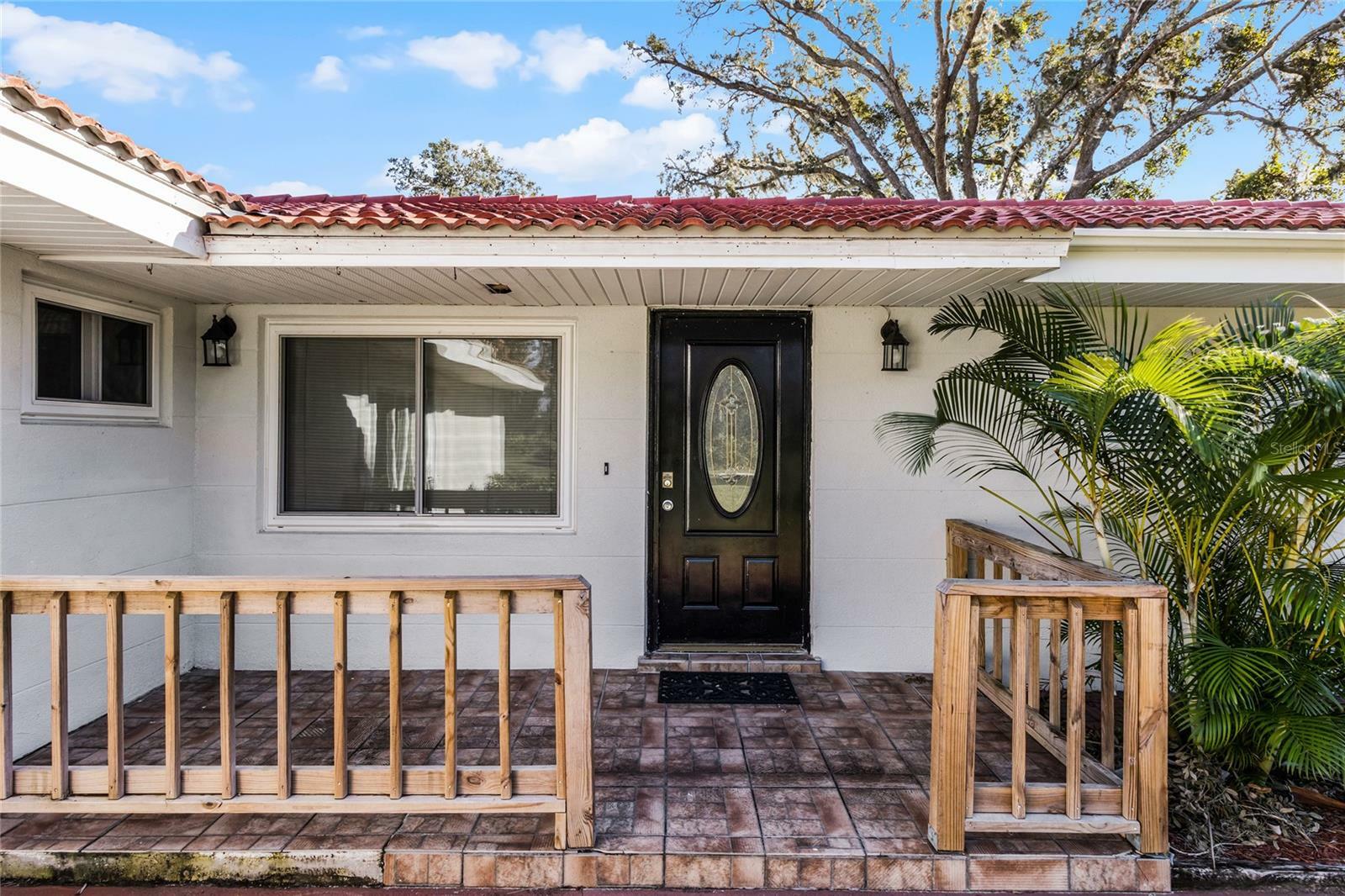 Property Photo:  4121 El Dorado Drive  FL 33855 