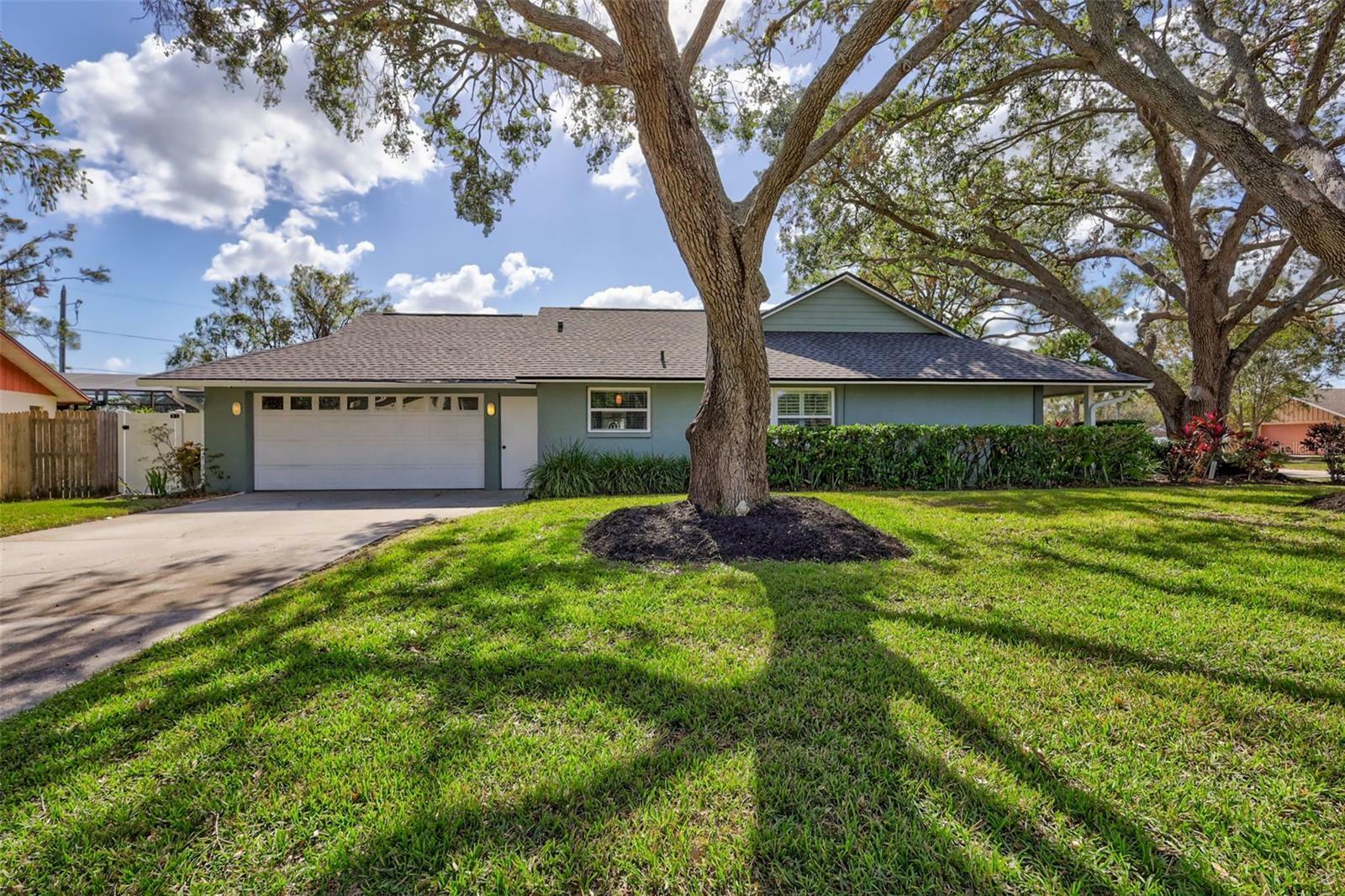 Property Photo:  9598 103rd Avenue  FL 33777 