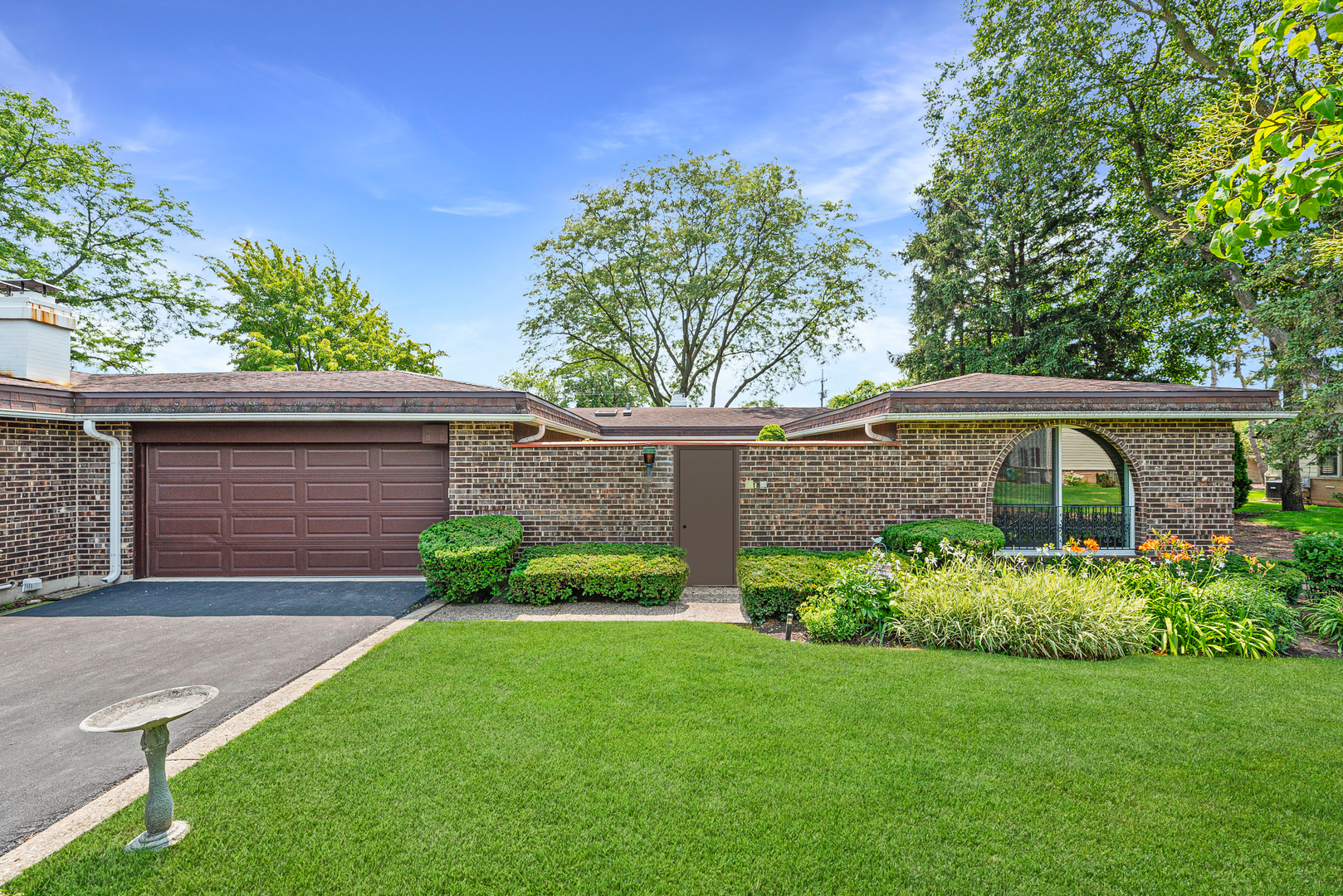 2580 Salceda Drive  Northbrook IL 60062 photo