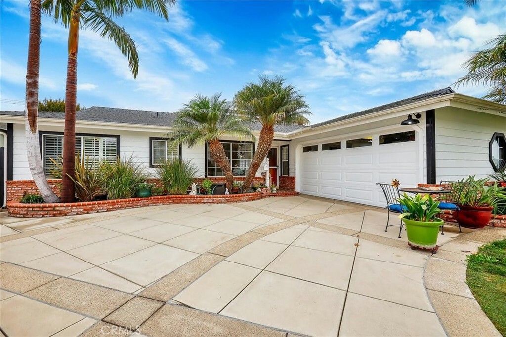 Property Photo: 11862 Bartlett Street CA 92845