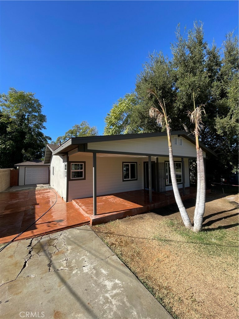 Property Photo:  3538 Harding Street  CA 92506 