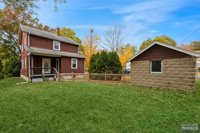 Property Photo:  454 Tenafly Road  NJ 07670 