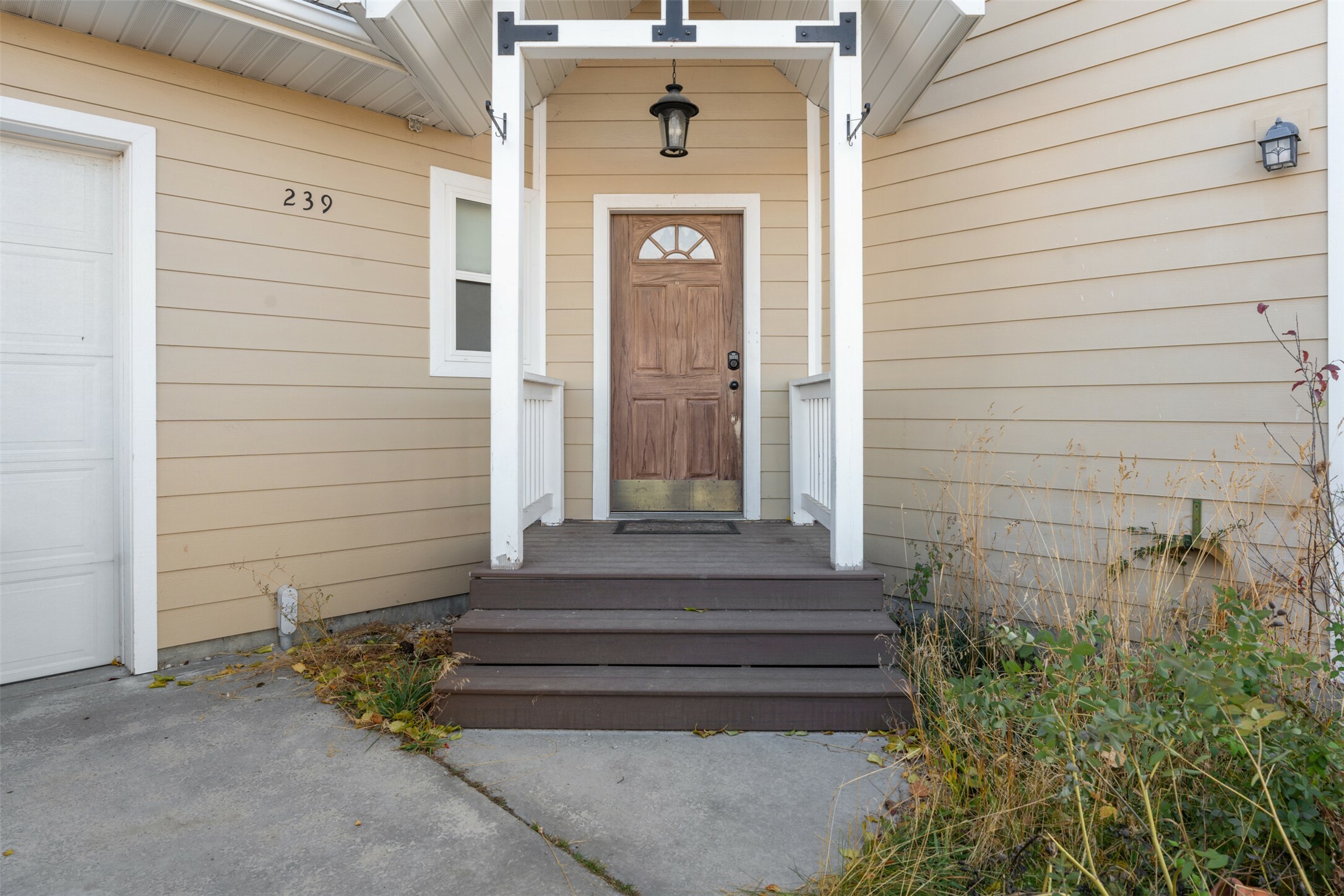 Property Photo:  239 Lincoln Lane  MT 59840 