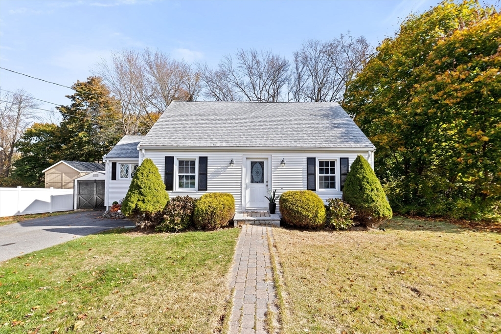 Property Photo:  35 Red Jacket Rd  MA 02190 