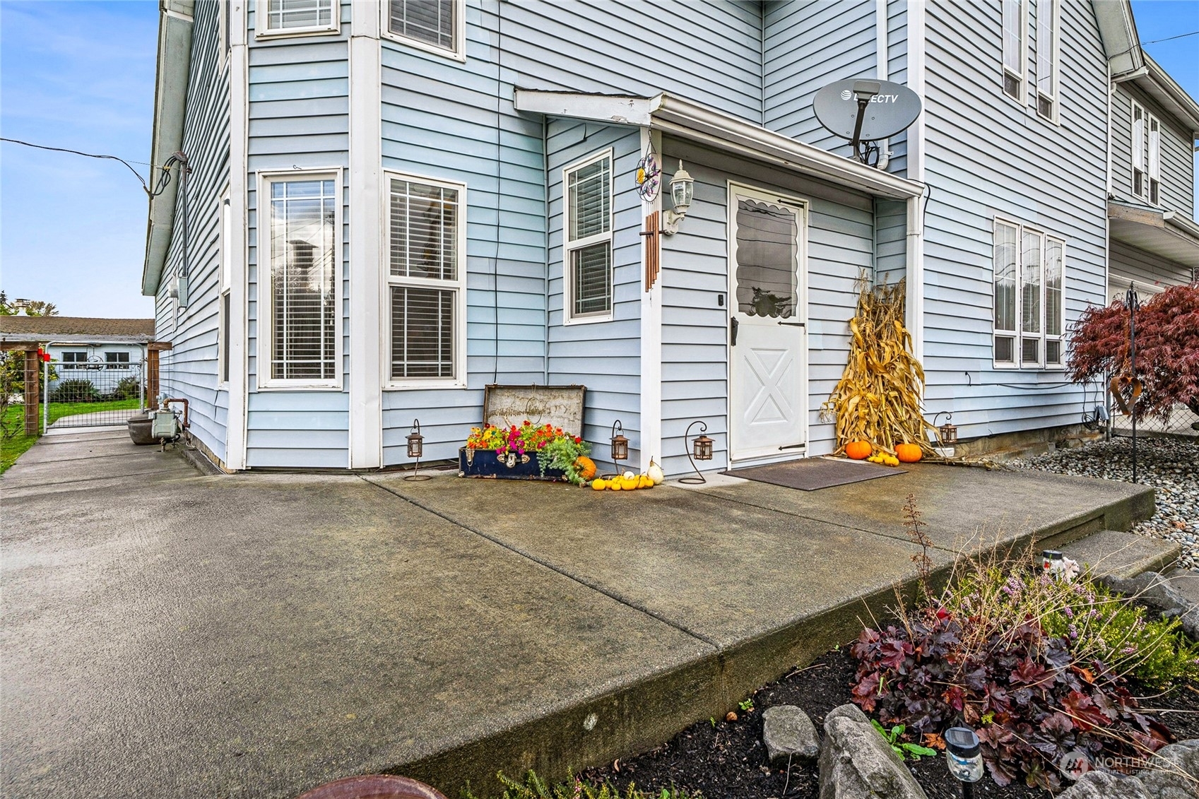 Property Photo:  6108 Milwaukee Avenue E  WA 98372 