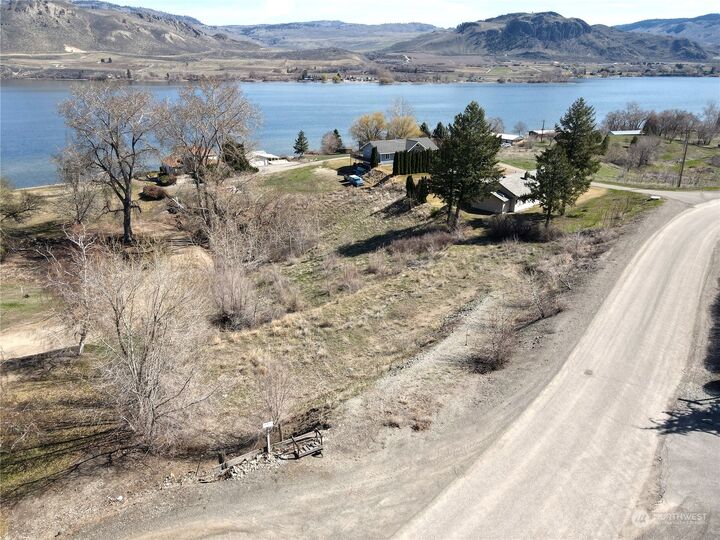 Property Photo:  3  Nulton Lane  WA 98844 