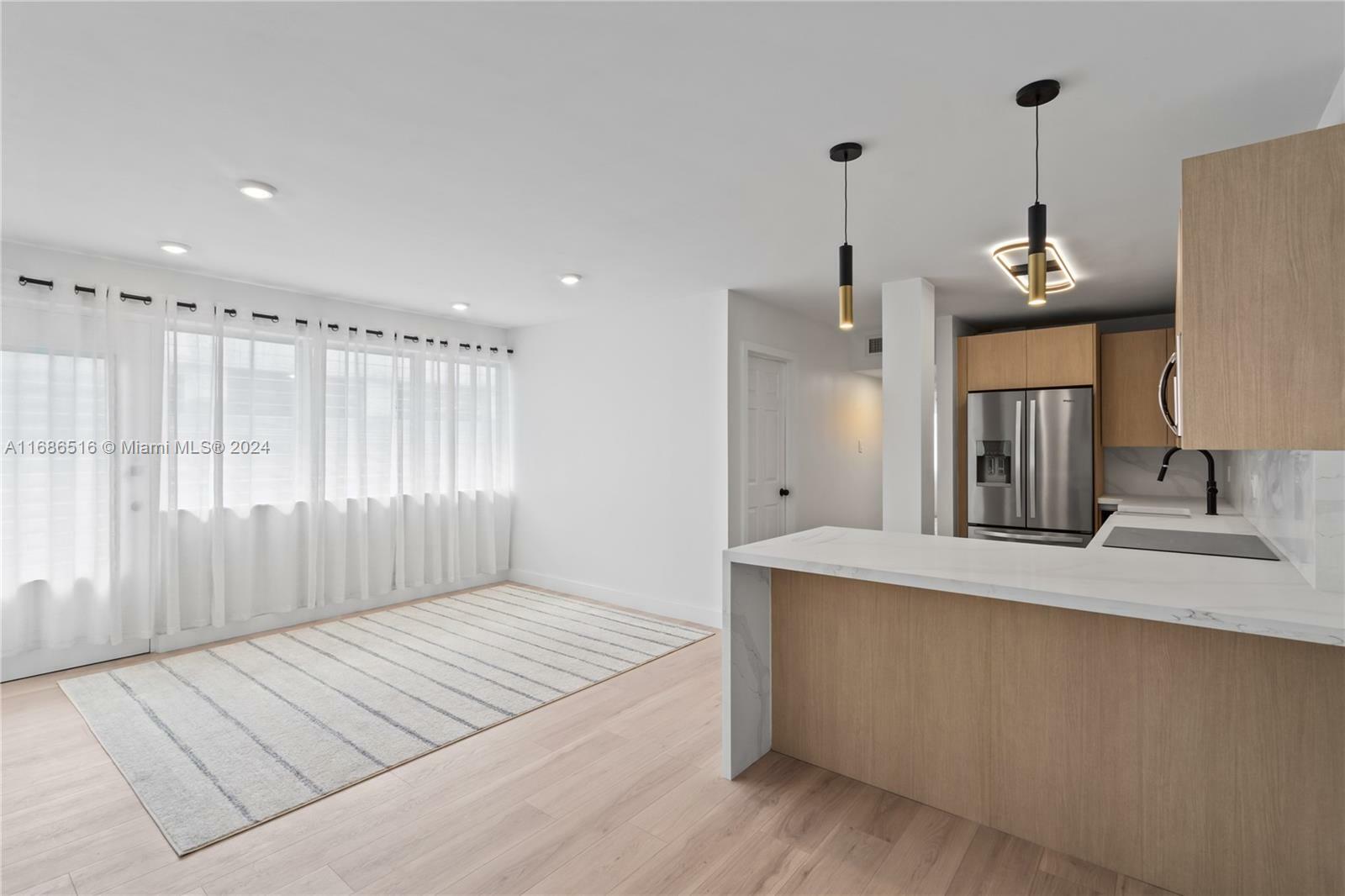 Property Photo: 1100 Alton Rd 5A FL 33139