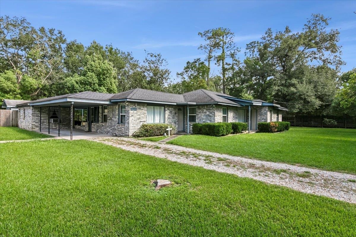 Property Photo:  2308 Oak Lane  TX 77632 