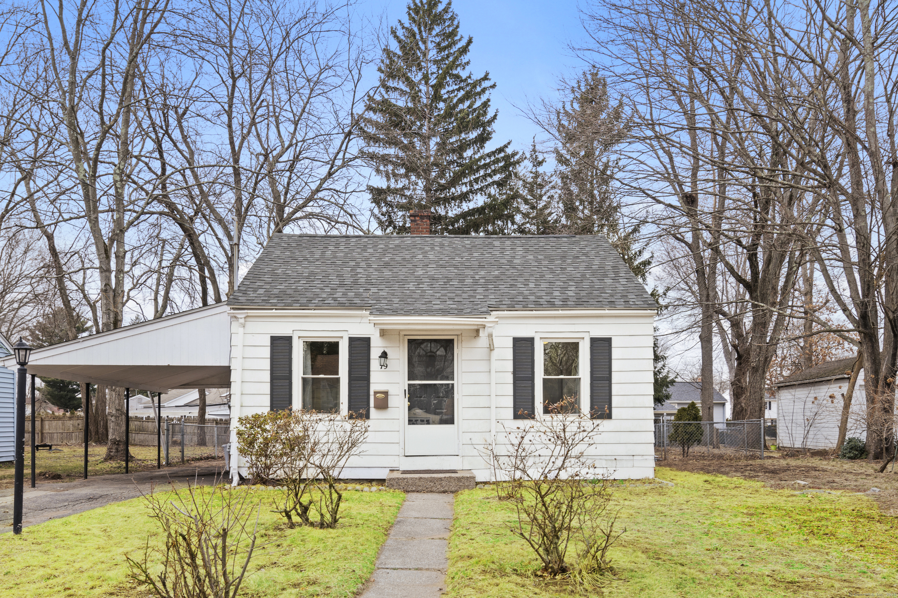 Property Photo:  79 Evans Avenue  CT 06118 