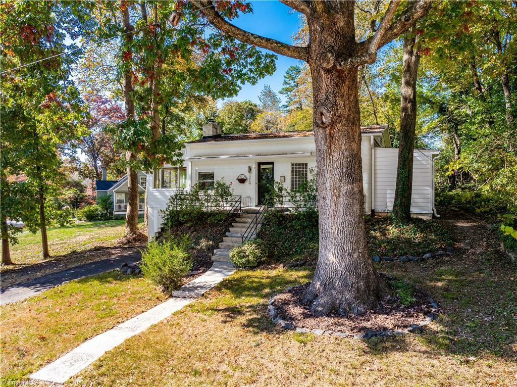 Property Photo:  1210 Kenwood Street  NC 27103 