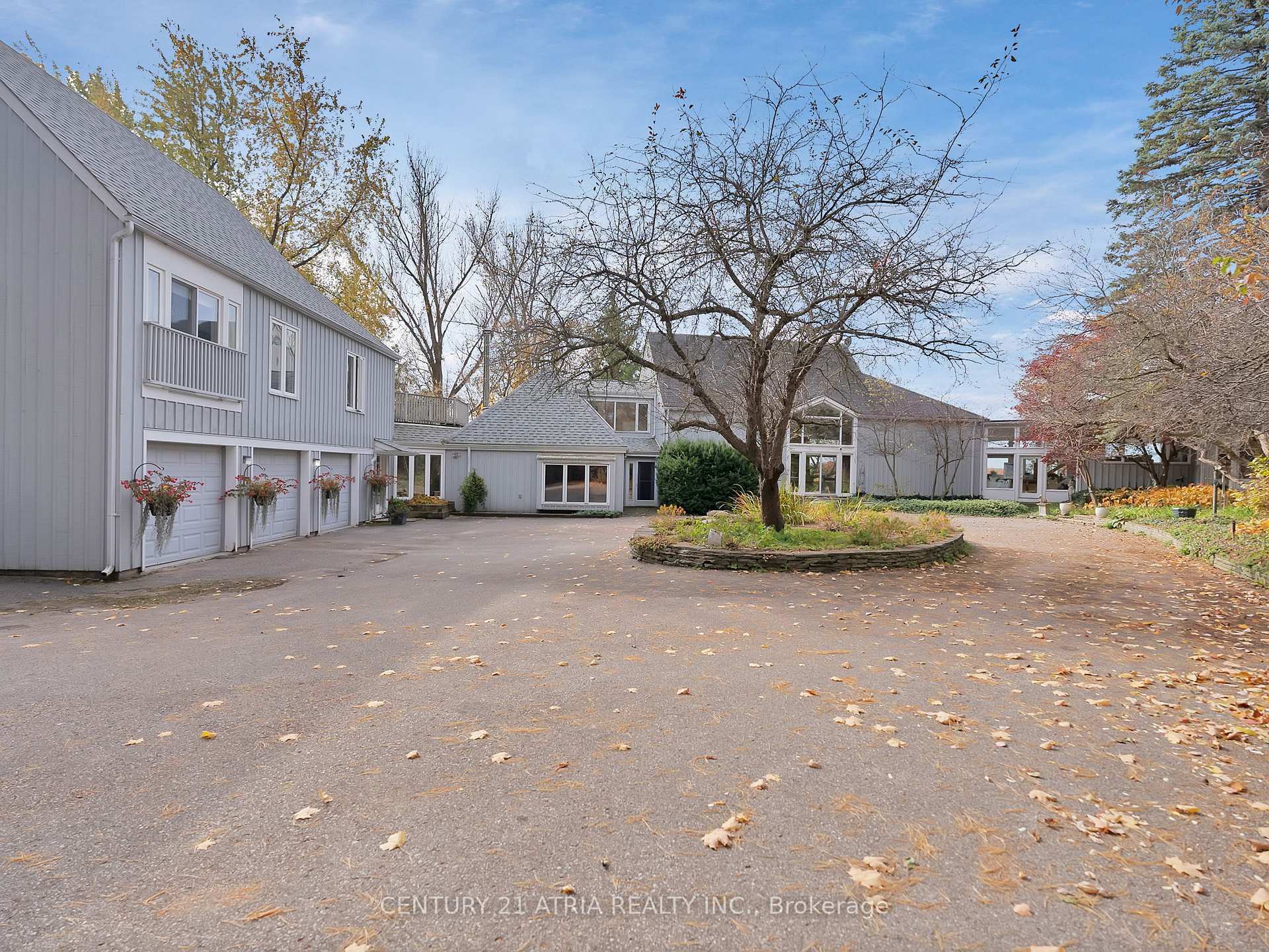Property Photo: 14210 7th Concession Road ON L7B 1K4