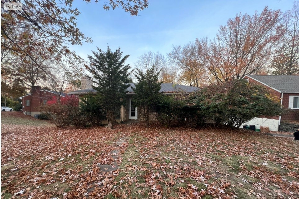 Property Photo:  2808 Graham Blvd  PA 15235 