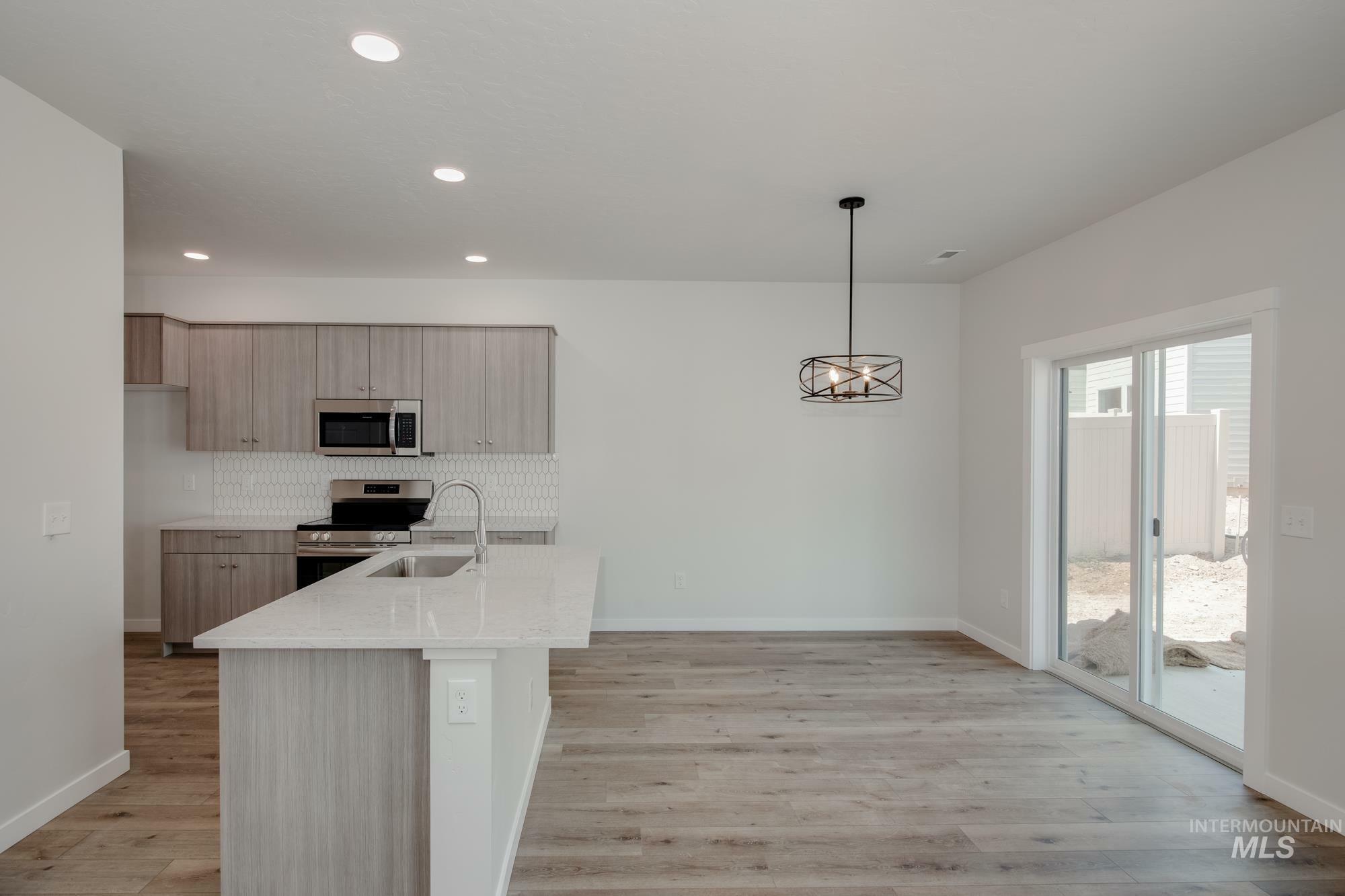 Property Photo:  2120 S Saltbrush Way  ID 83642 