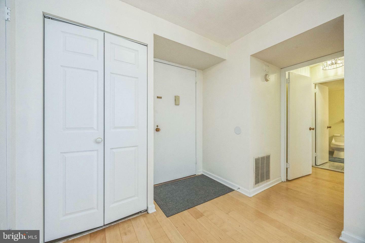 Property Photo:  1420 Locust Street 31D  PA 19102 