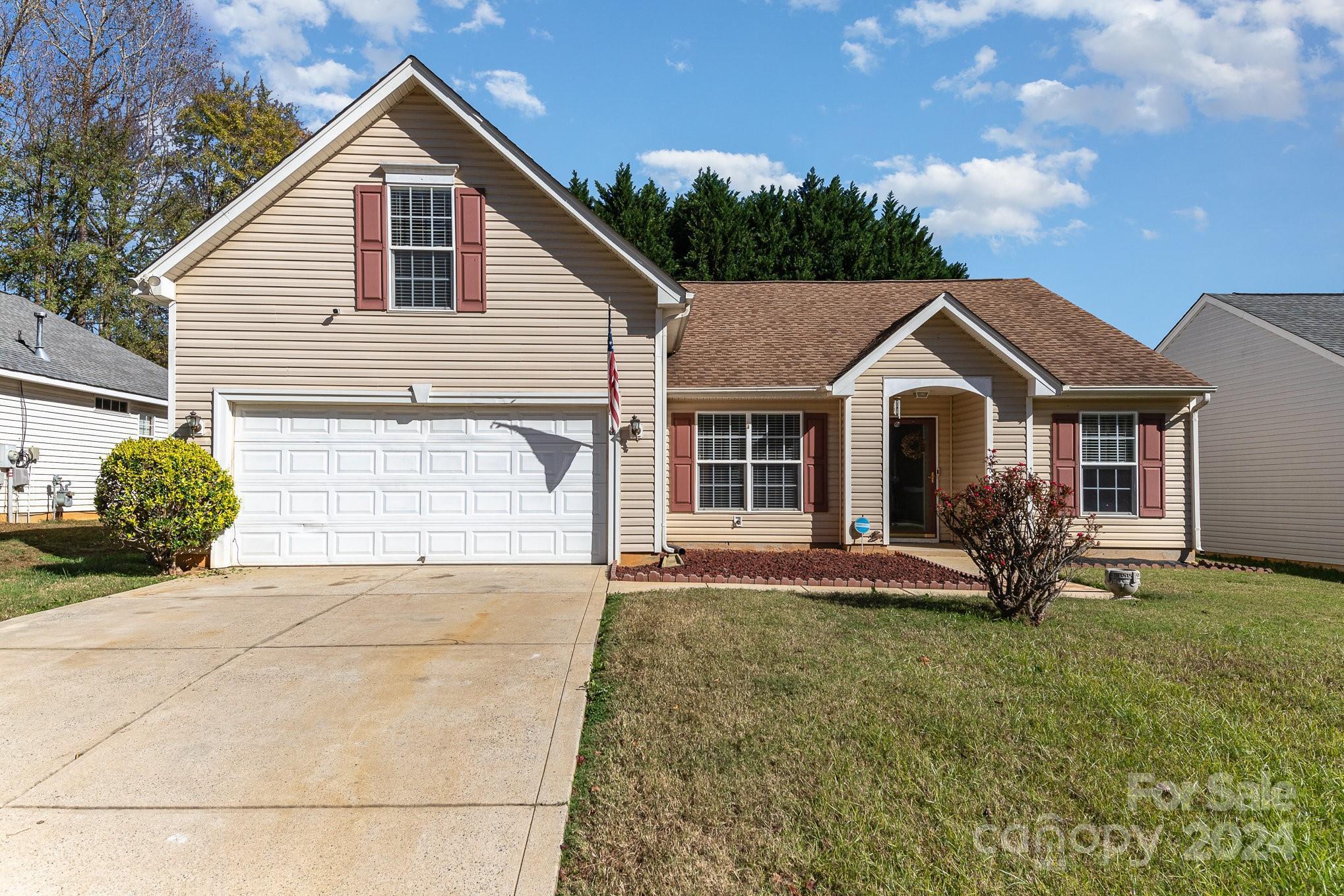 Property Photo: 10644 Gold Pan Road NC 28215