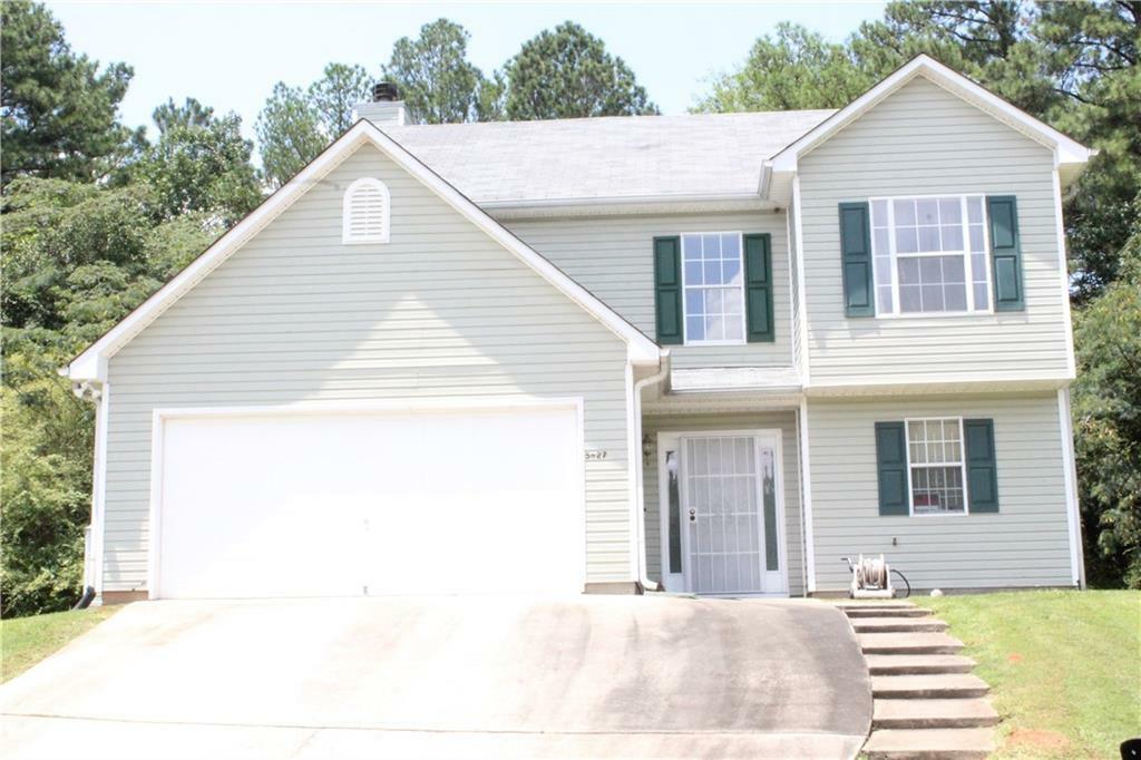 Property Photo:  5627 Isleworth Court  GA 30349 