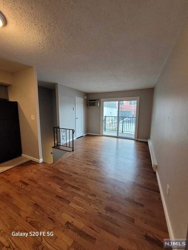 Property Photo:  75 1st Street 8  NJ 07601 