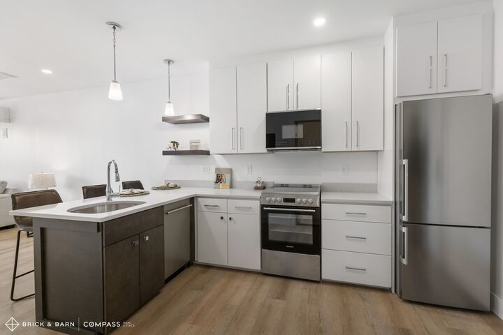 Property Photo: 238 Deer Street NH 03801