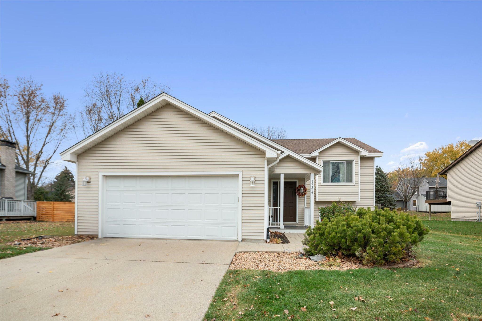 17317 Ipswich Way  Lakeville MN 55044 photo