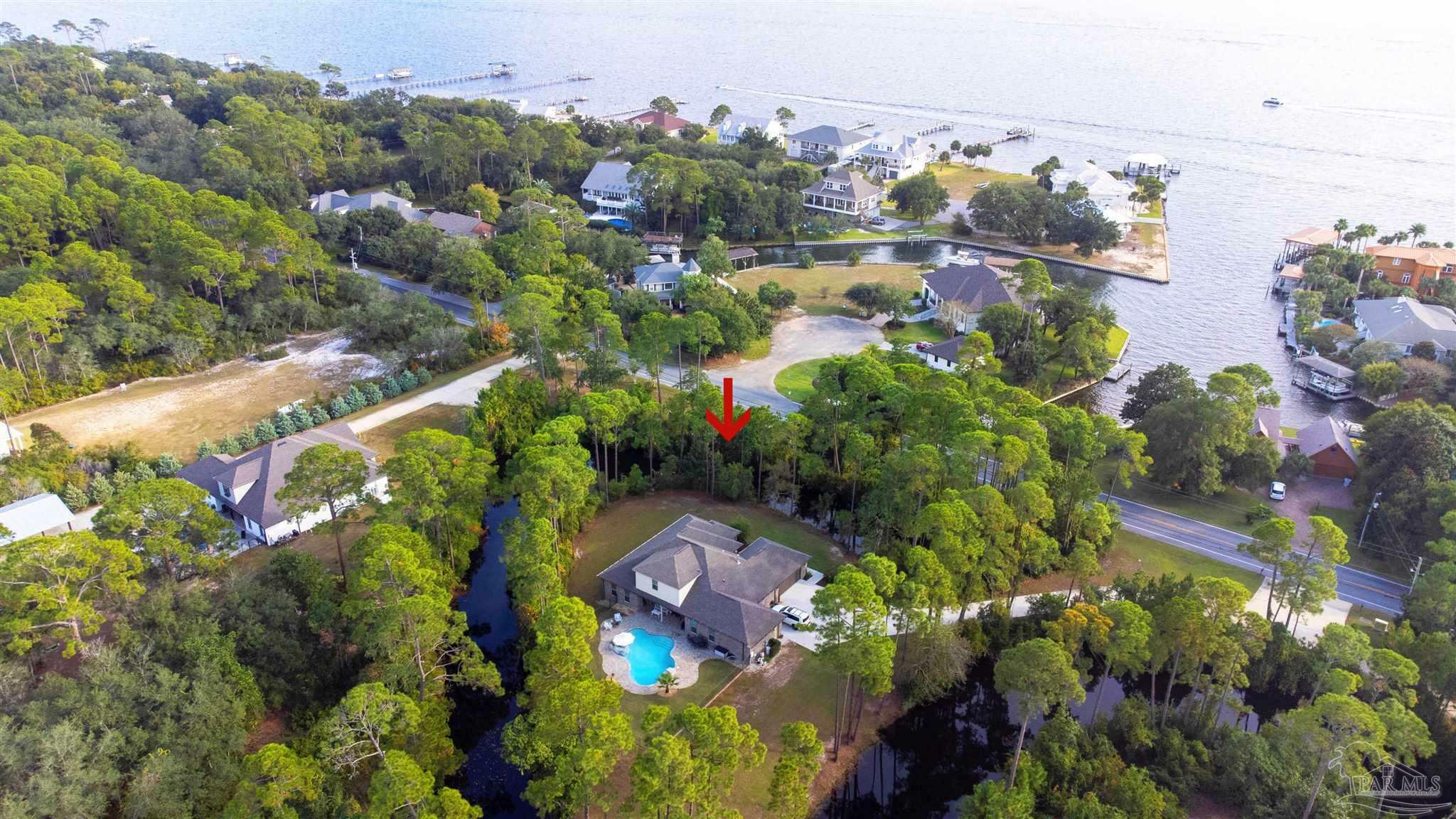 Property Photo: 4726 Soundside Dr FL 32563