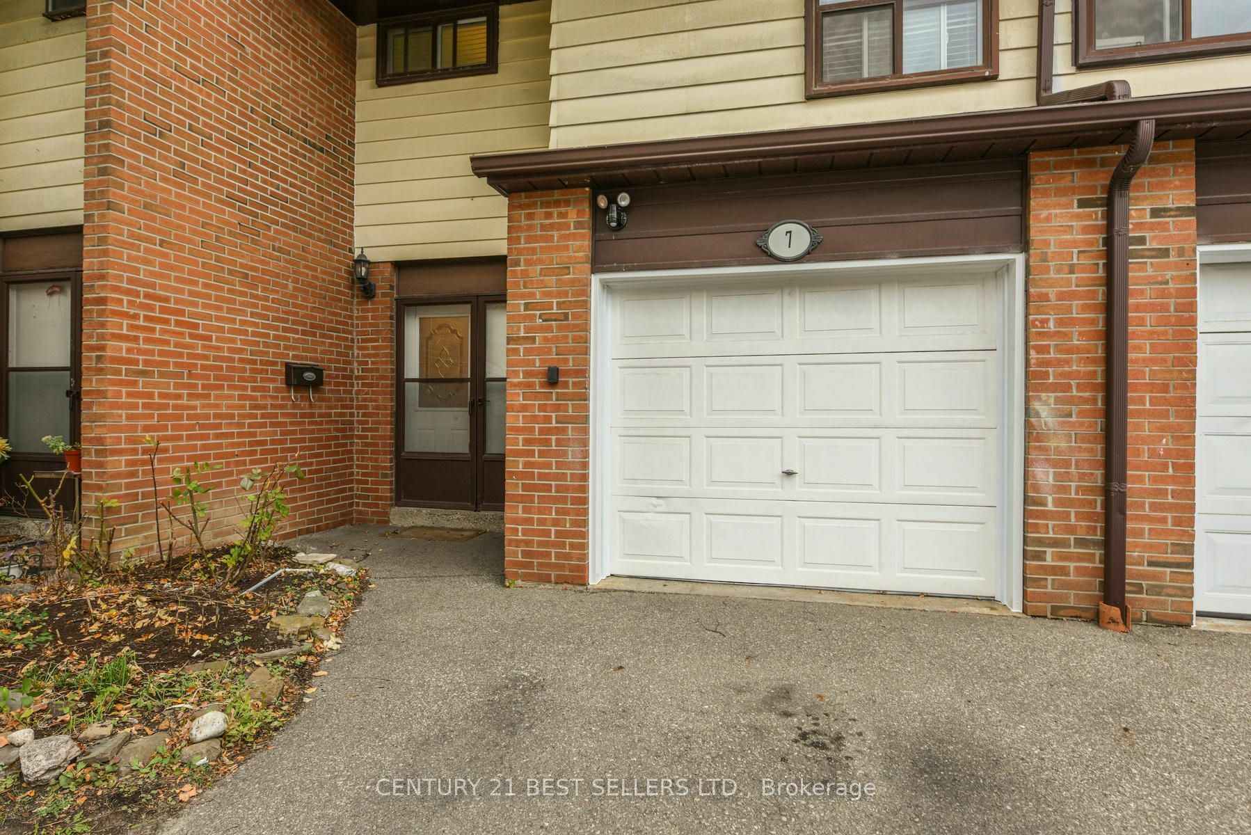 Property Photo:  180 Mississauga Valley Blvd 7  ON L5A 3M2 