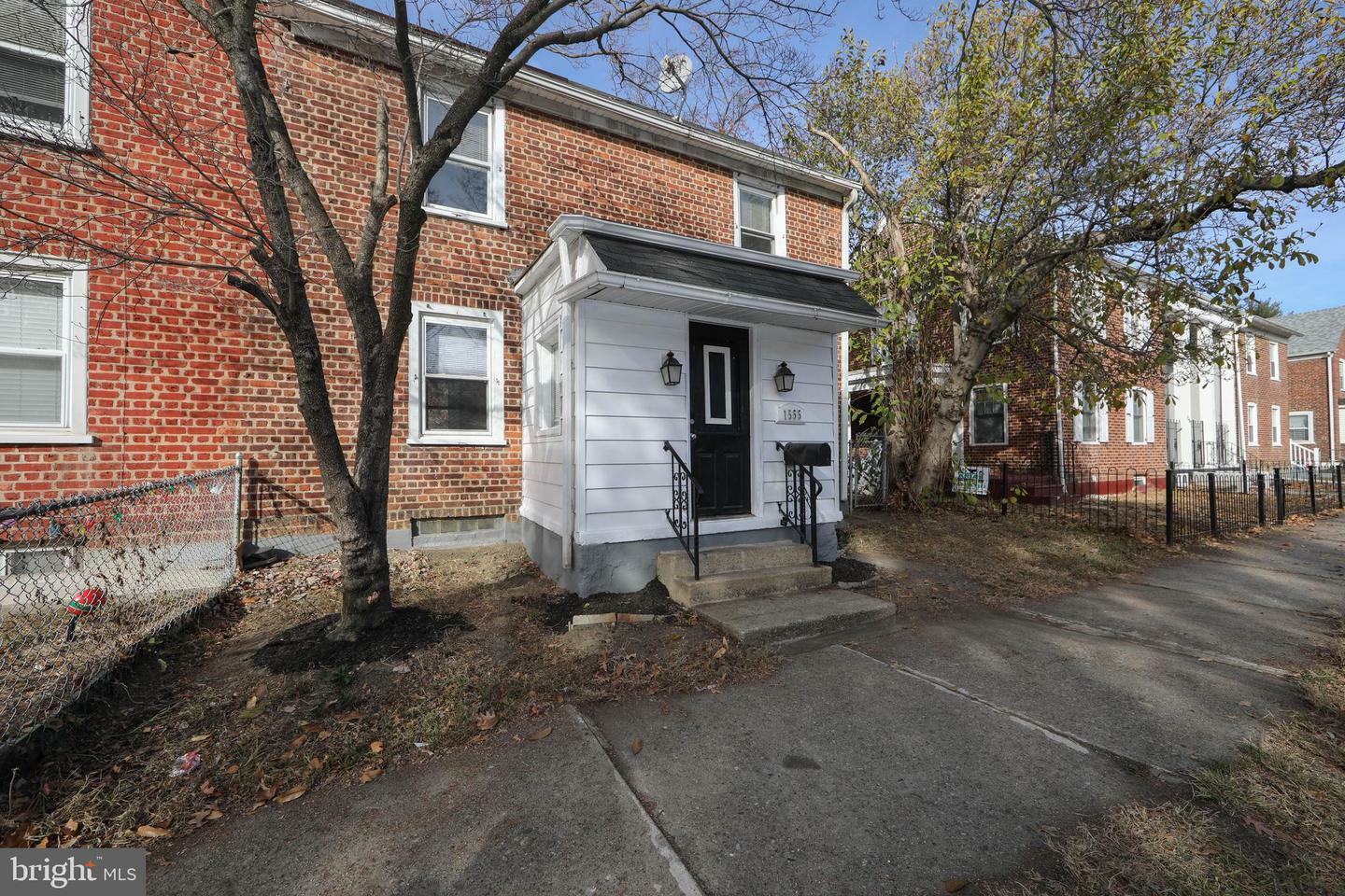 Property Photo:  1555 Collings Ave  NJ 08110 