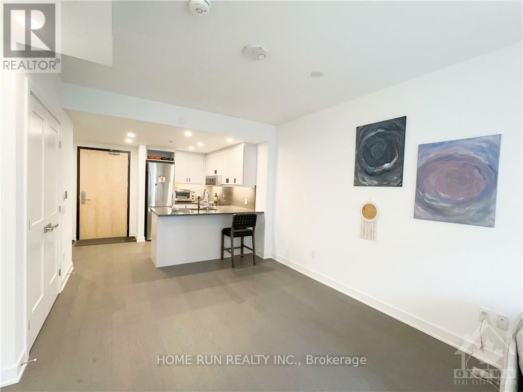 Property Photo:  340 Queen Street 1004  ON K1R 0G1 