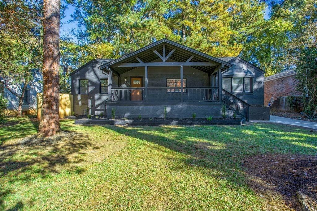 Property Photo:  1705 Ezra Church Drive NW  GA 30314 